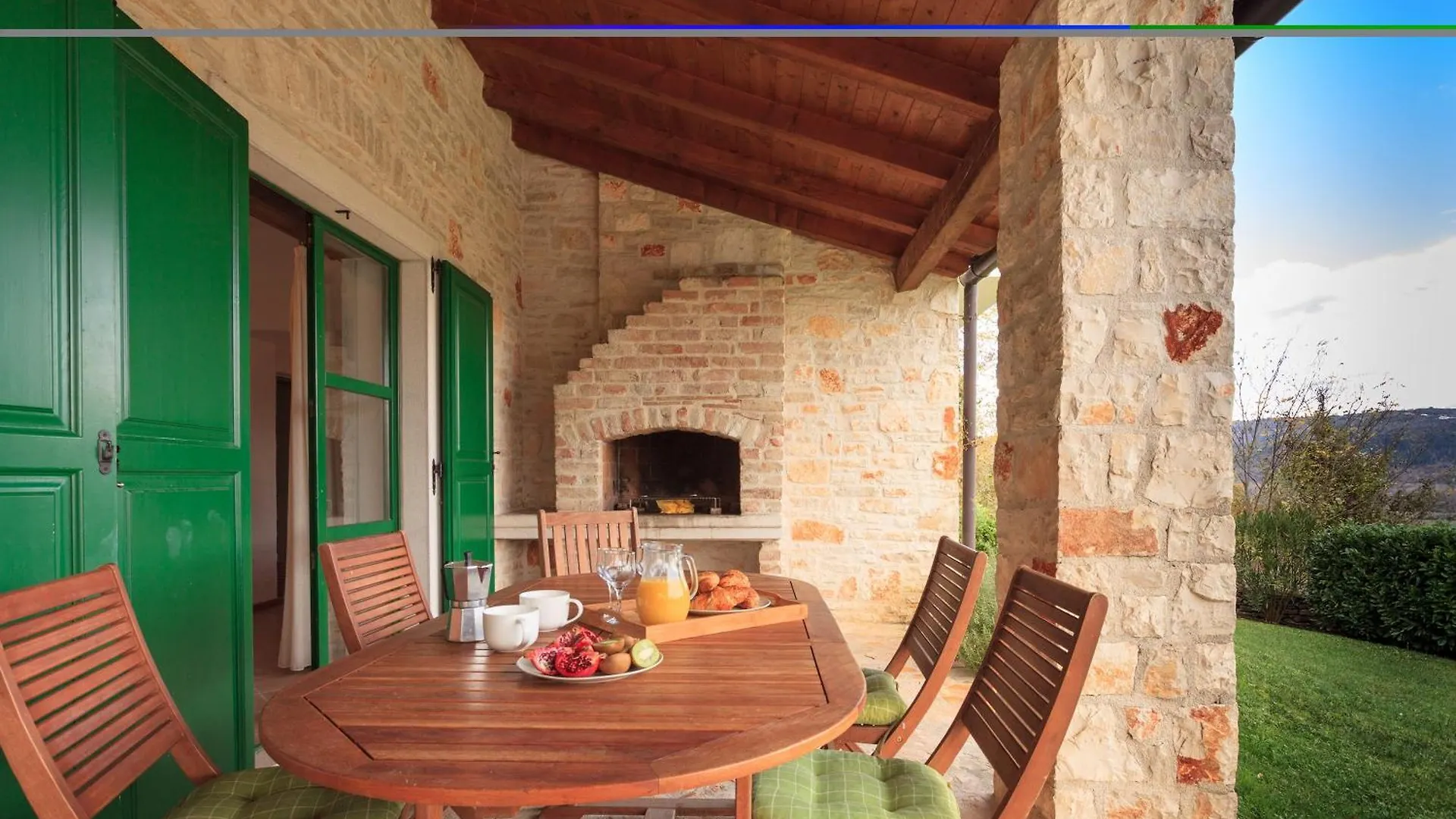 Spacious Villa With 10X5M Pool, Aircon. Rural Retreat, Stunning Views. Motovun