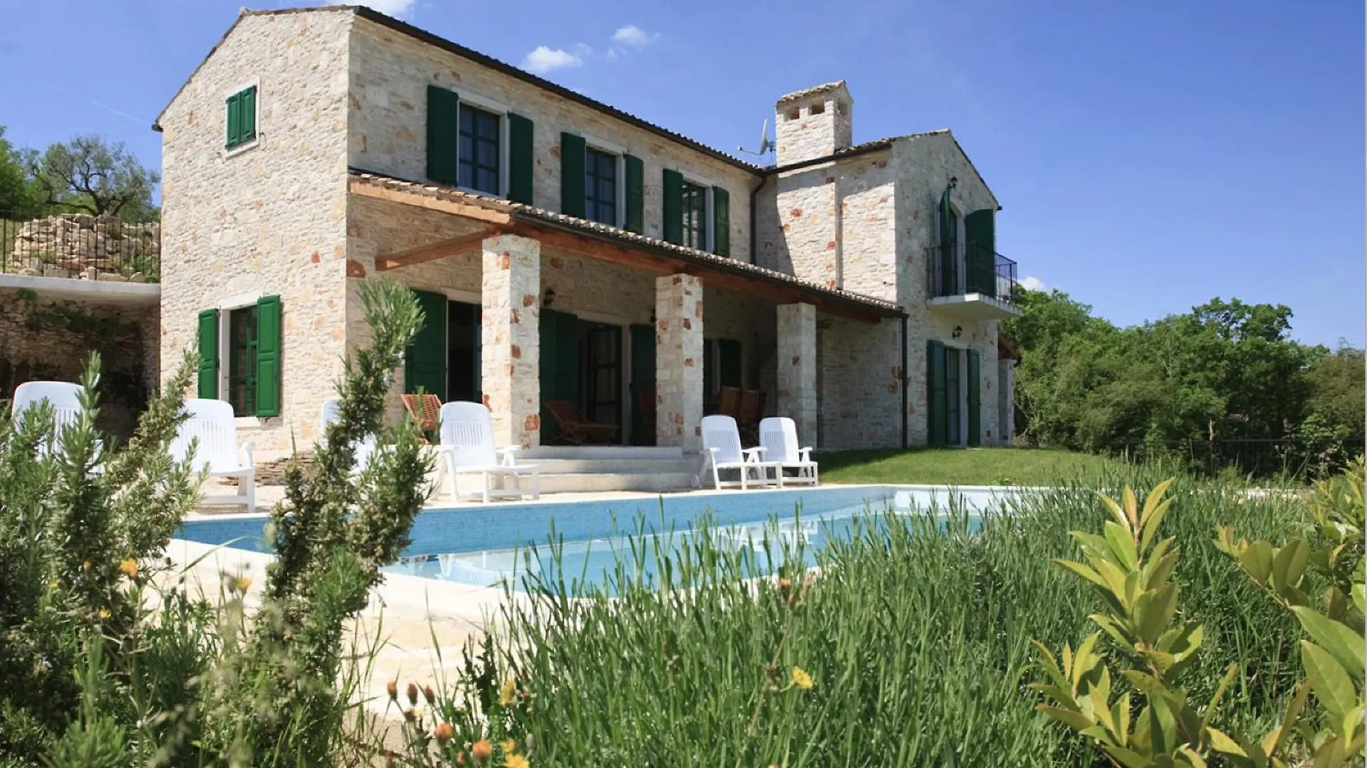 Spacious Villa With 10X5M Pool, Aircon. Rural Retreat, Stunning Views. Motovun